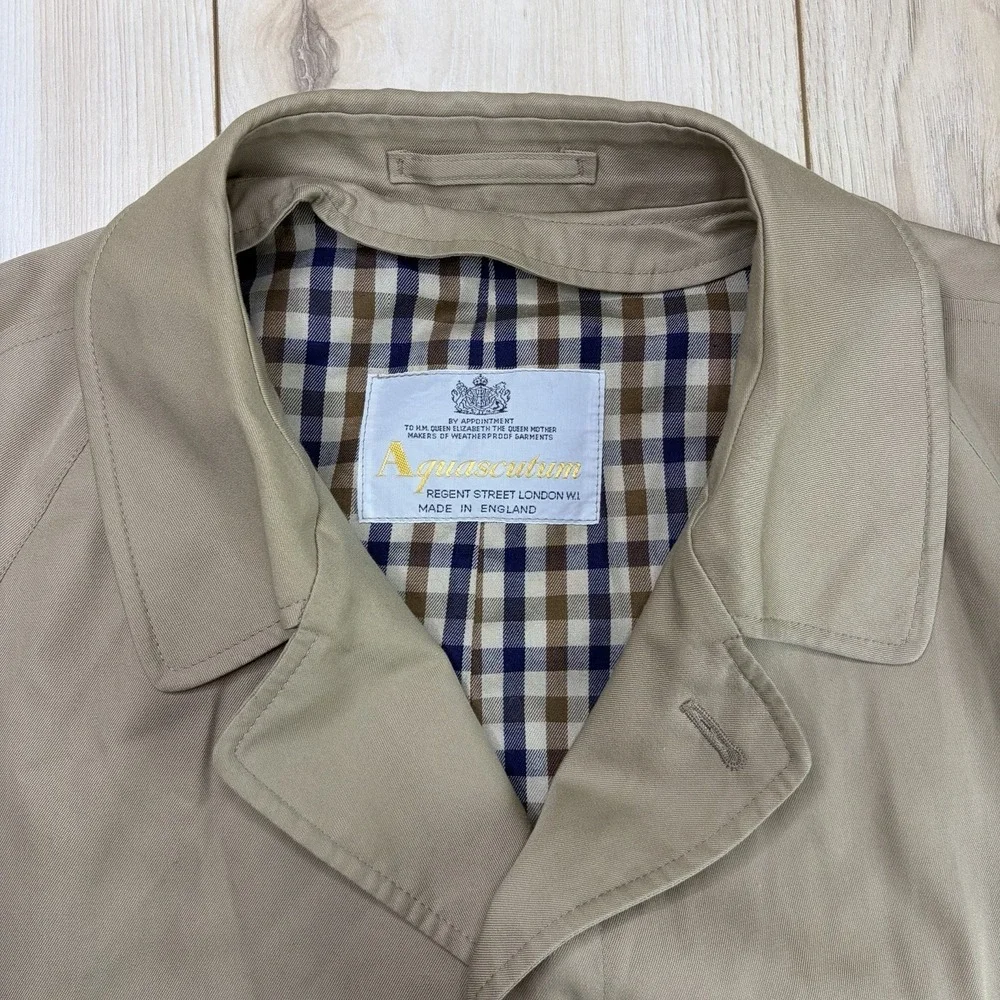 VTG Aquascutum Men's Aqua 5 Water Resistant Trench Coat Khaki/Tan • 42R US